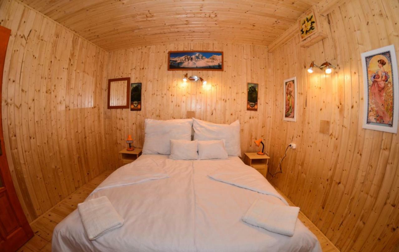 Malom Apartman Derekegyhaz Esterno foto